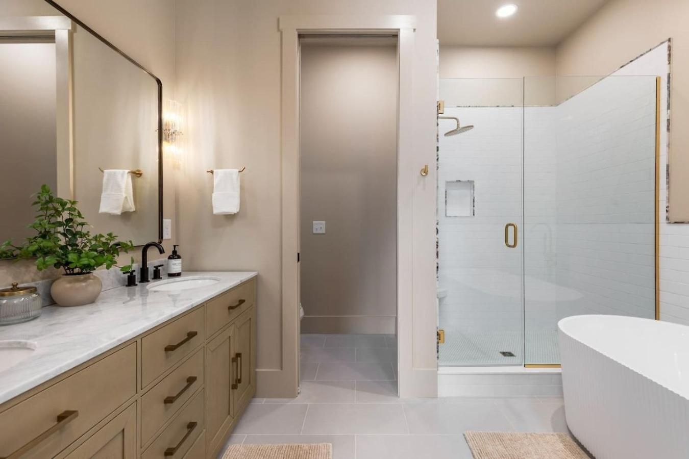 Holiday home 12 South With Rooftop Sauna, Wet Bar, And Two Car Garage *