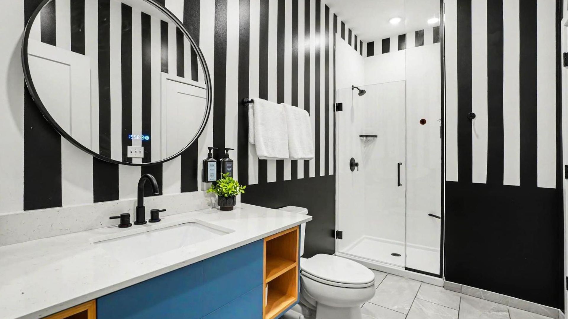 Nocturne - Pool & Gym - Mins To Broadway Holiday home Nashville