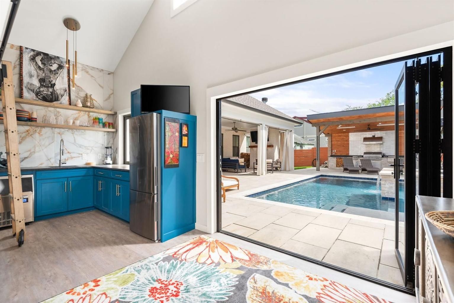 Holiday home The Blue Note - Luxe Outdoor Retreat & Pool - Close To Downtown