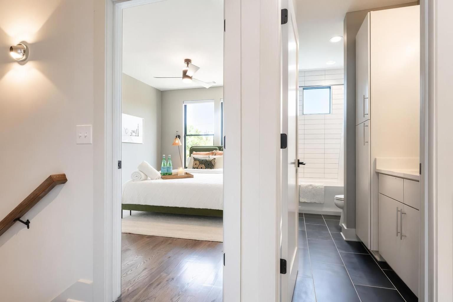 Walk To Edgehill Belmont Music Row Hillsboro Village Gulch Parking Holiday home Nashville