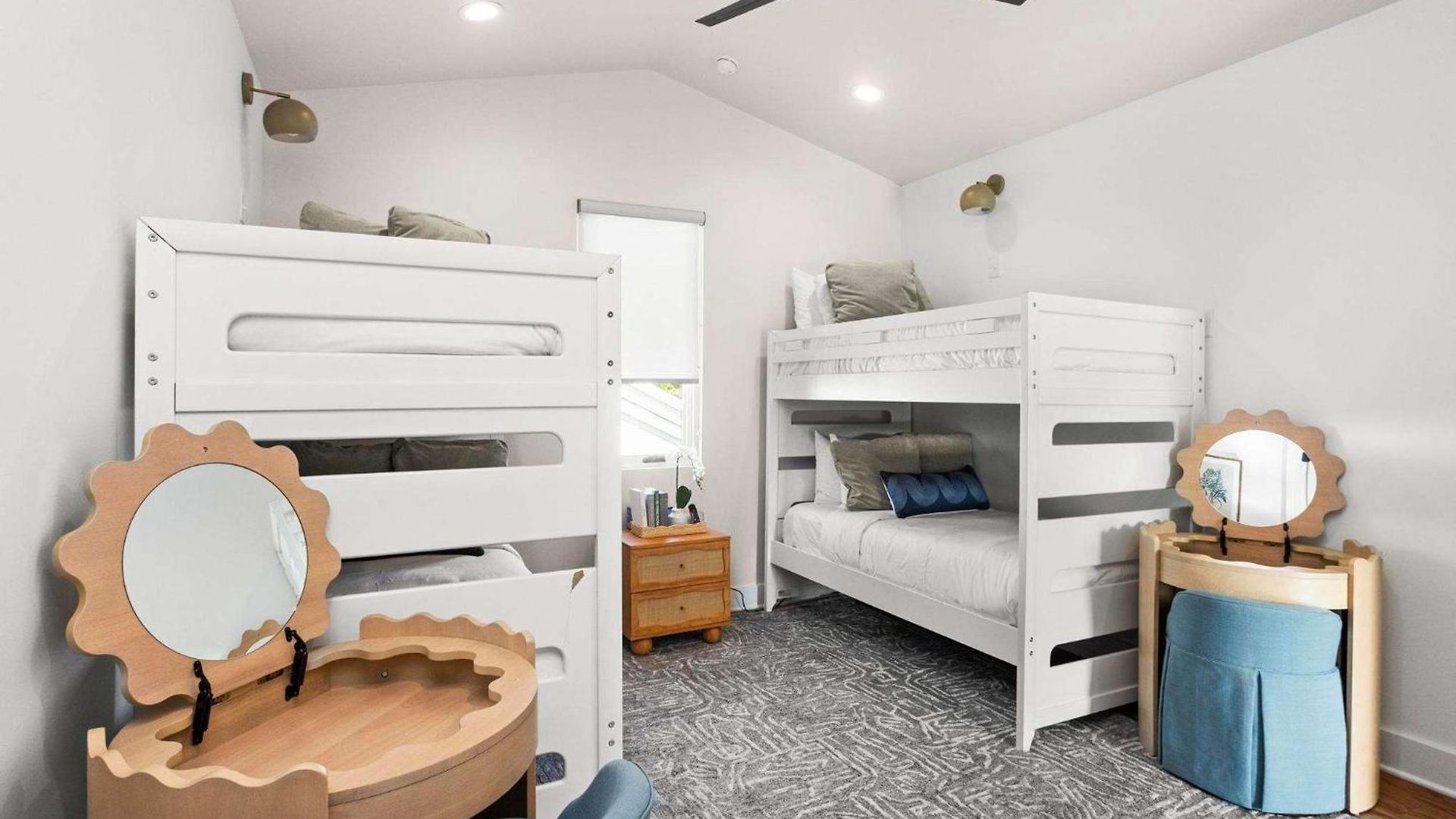 Sleeps 24 2 Units Broadway Gulch 12 South Holiday home Nashville