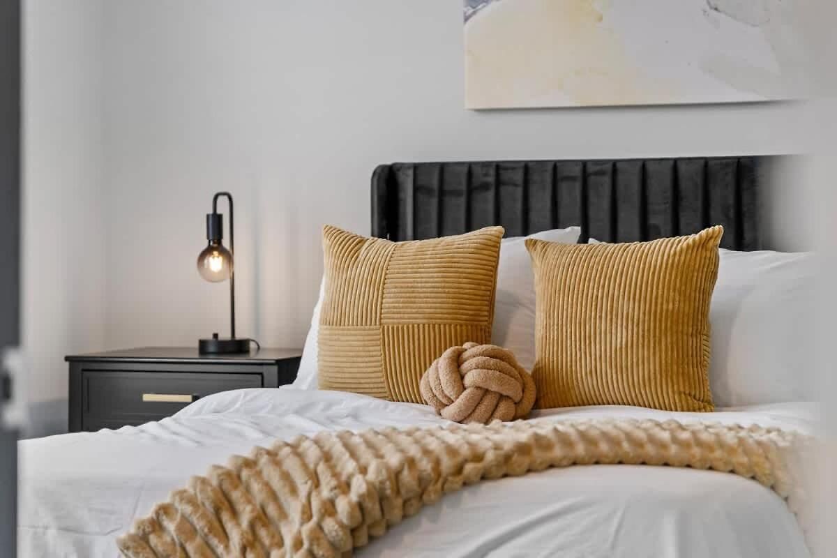 Luxe 2br W Views Near Broadway & Music Row