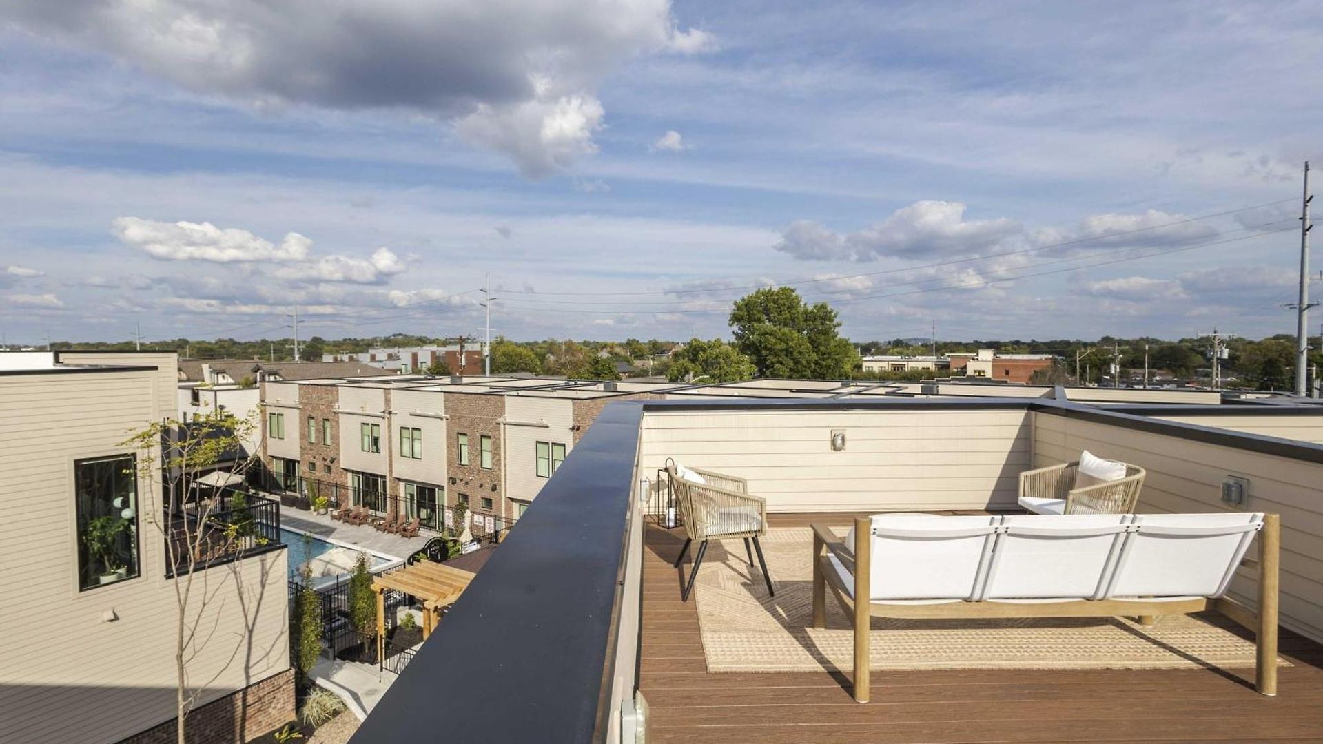 Wellness Retreat | Sauna, Cold Plunge, Heated Pool Nashville