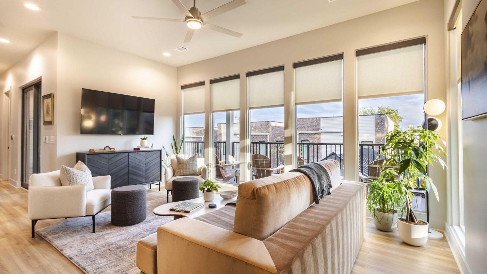 Modern Comfort | Pool, Fitness & Firepit Holiday home Nashville