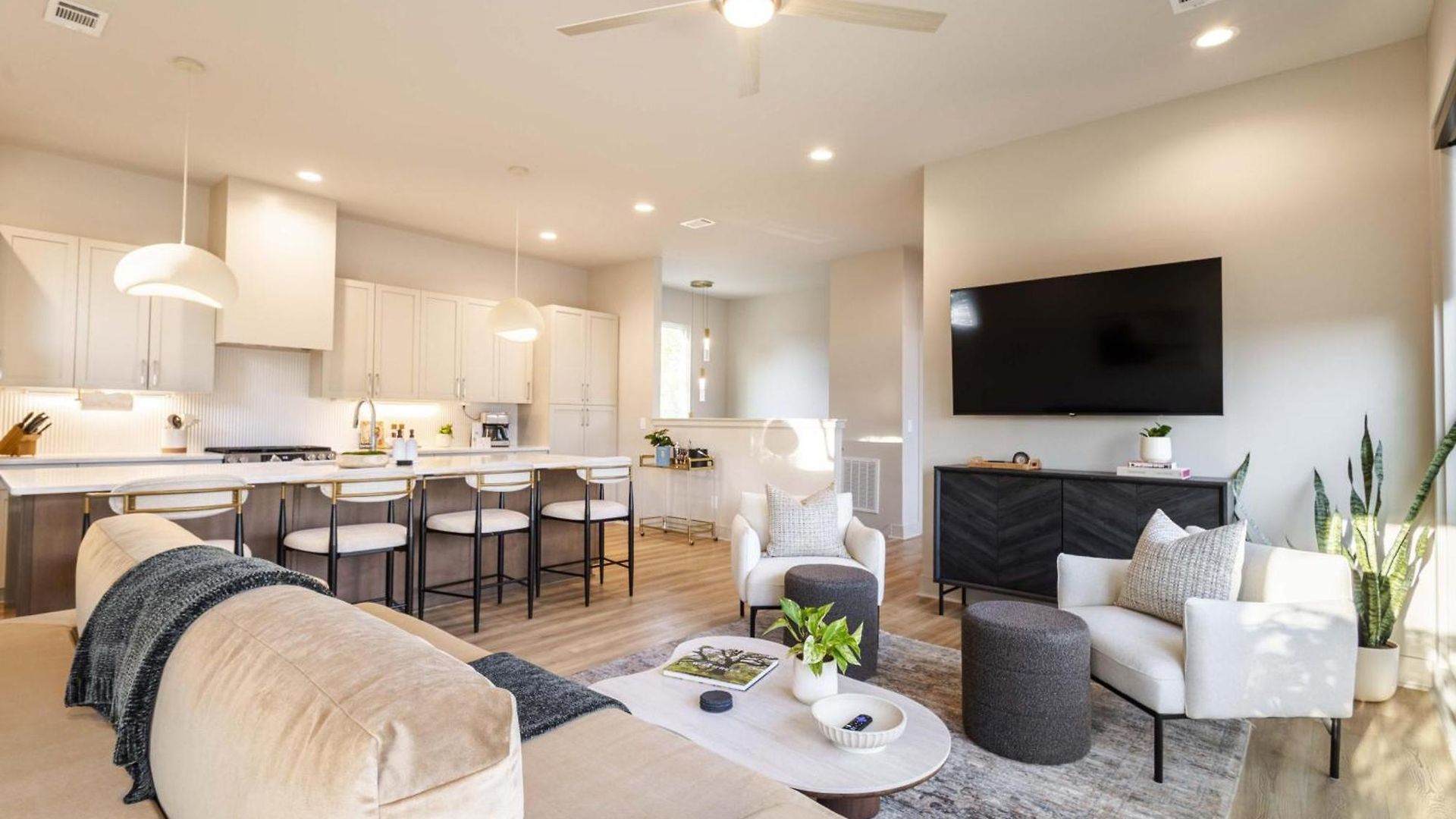Modern Comfort | Pool, Fitness & Firepit Nashville