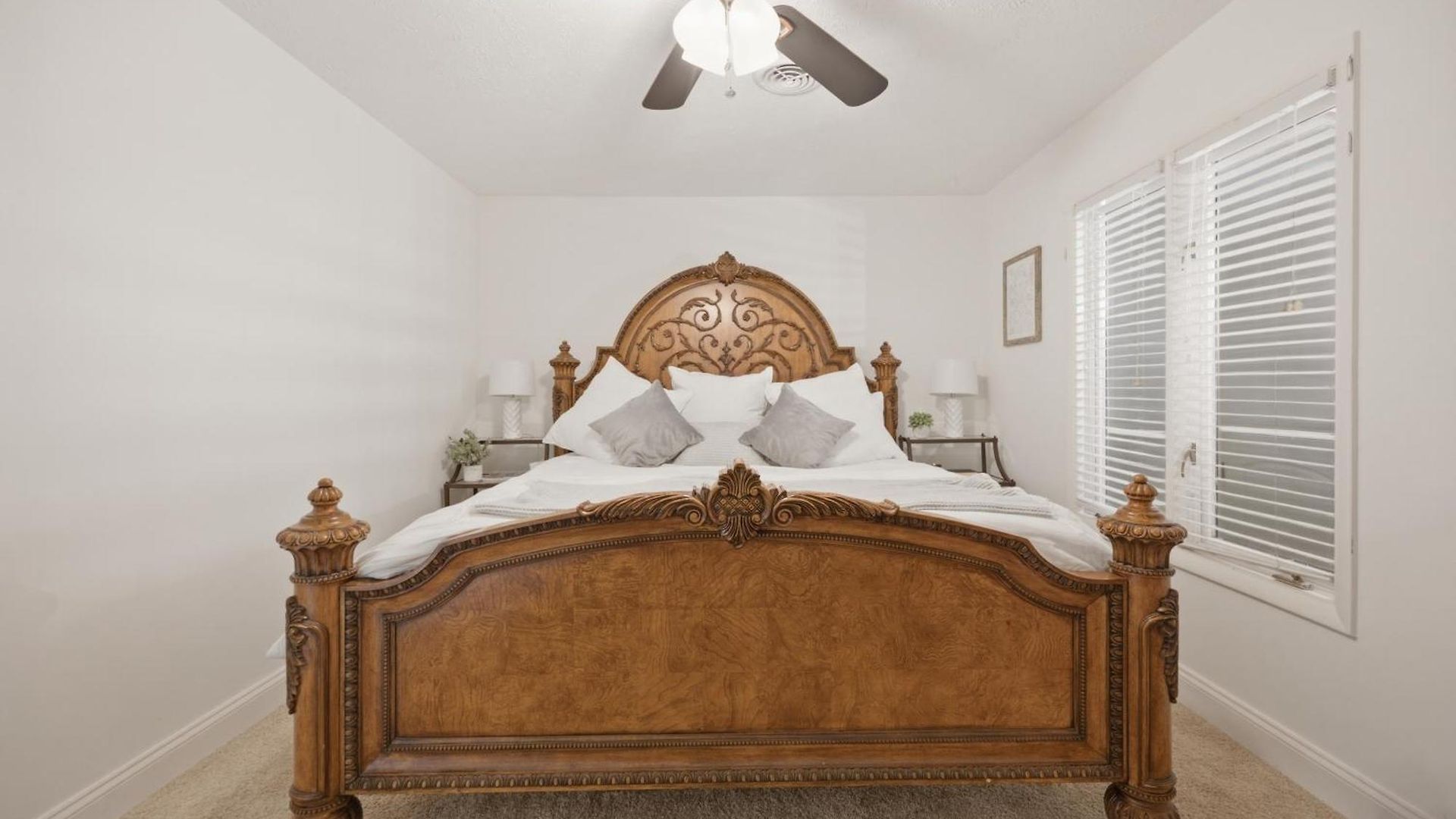 Unwind By The Fireplace In North *