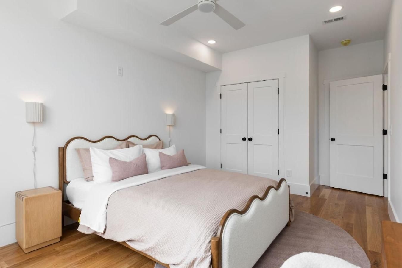 Holiday home 12 South With Rooftop Sauna, Wet Bar, And Two Car Garage