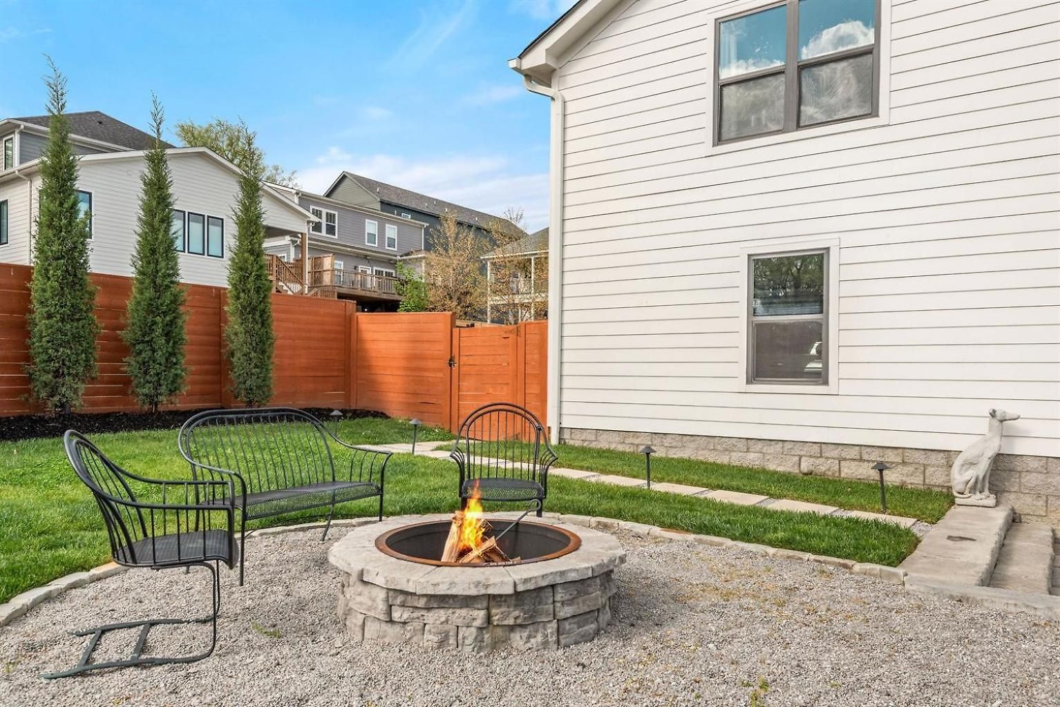 The Blue Note - Luxe Outdoor Retreat & Pool - Close To Downtown