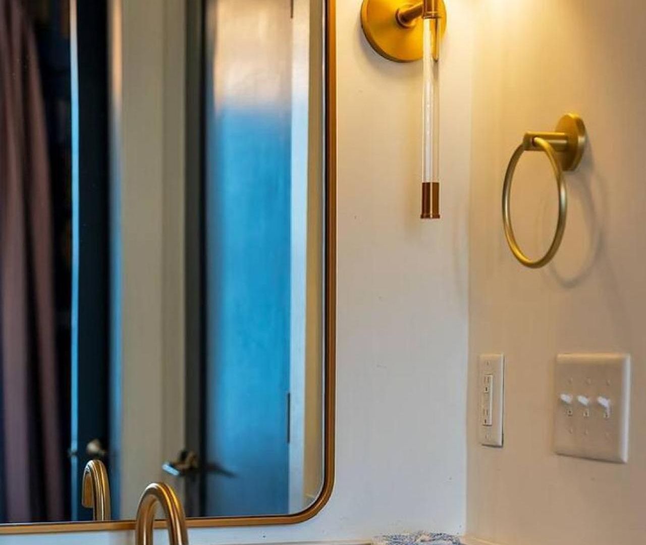 Elegant With Downtown Views Rooftop Hot Tub And Garage Holiday home *