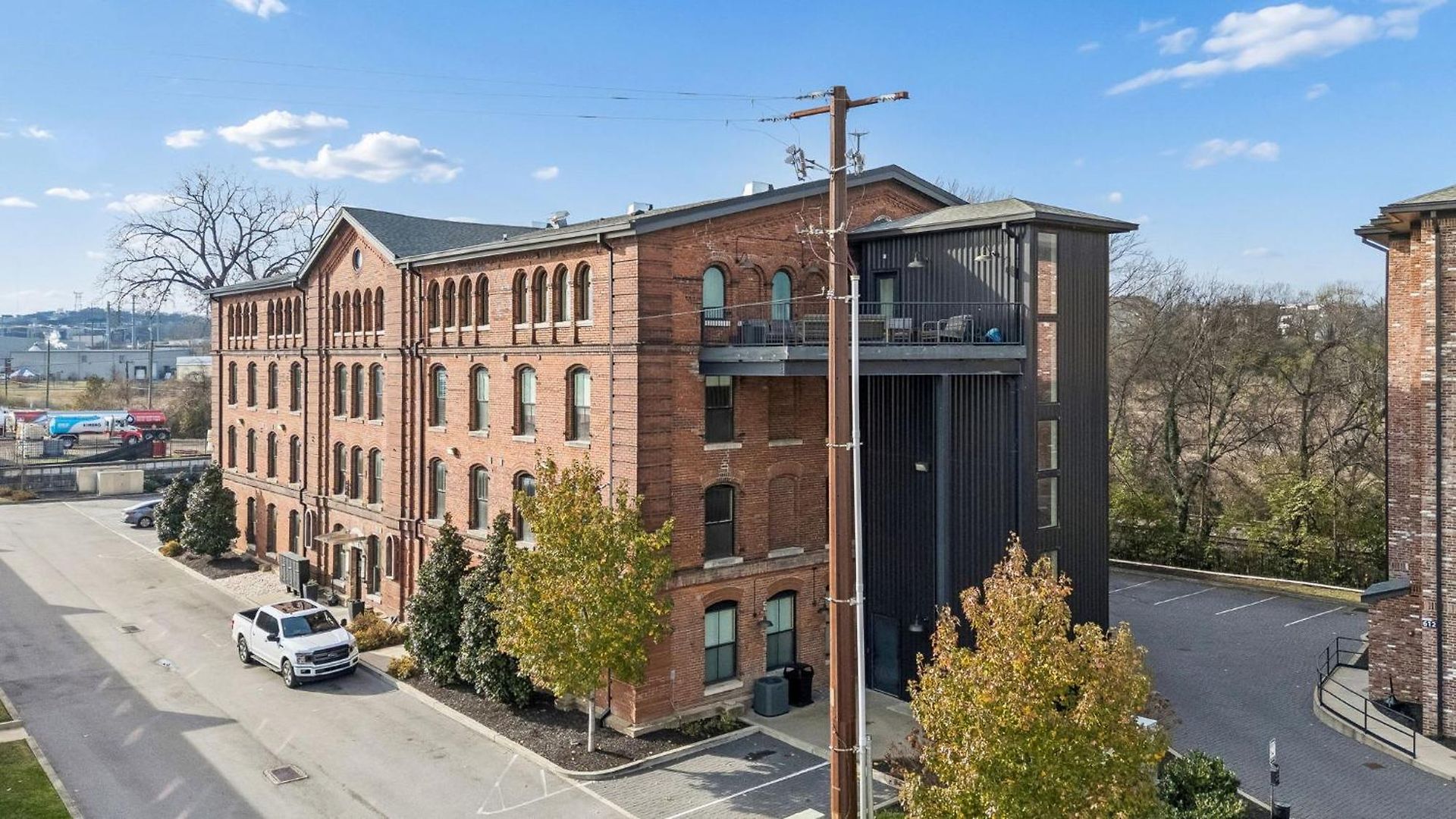 Luxury 2br Midtown Near Broadway & Pool Nashville