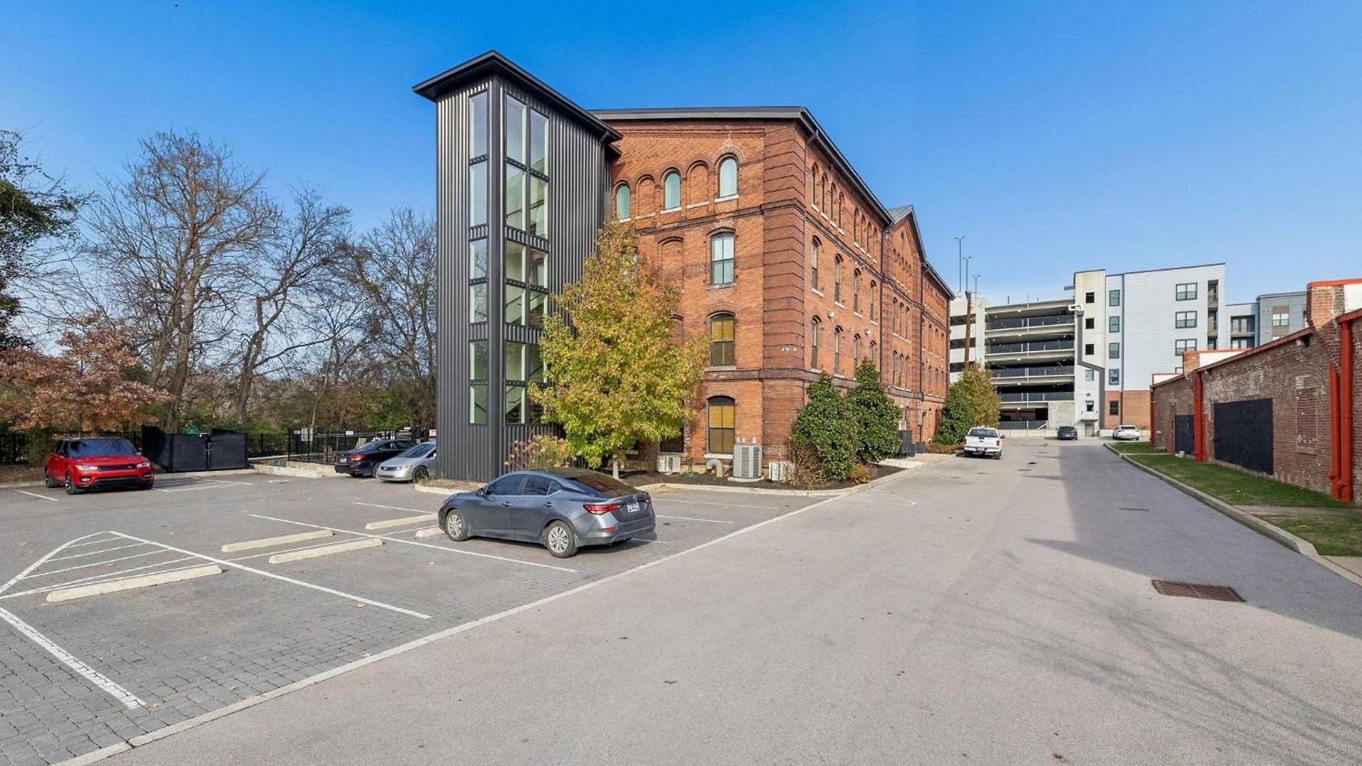 Luxury 2br Midtown Near Broadway & Pool *