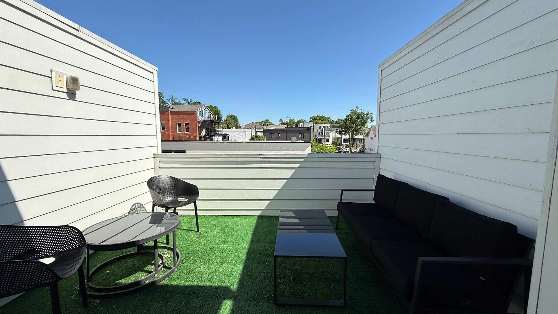 Holiday home 2 Units Sleeps 24 Nashville's Location Nashville