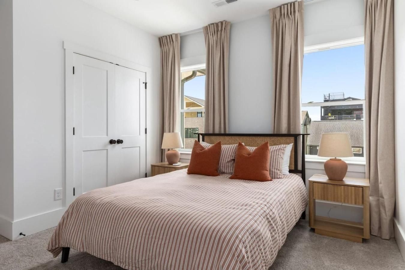 12 South With Rooftop Sauna, Wet Bar, And Two Car Garage Holiday home *