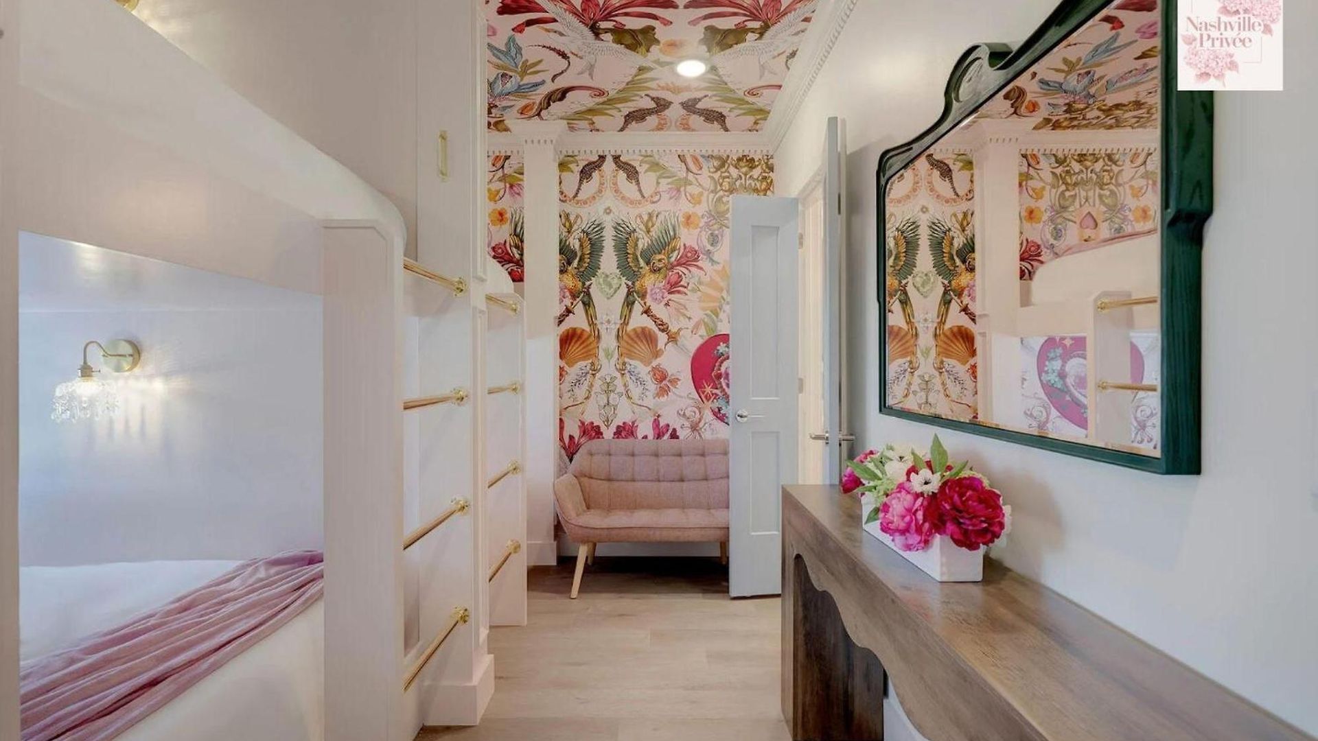 Privee Holiday home *