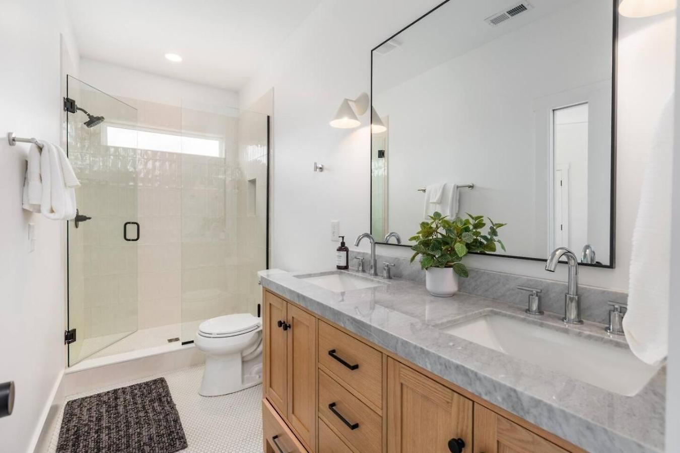 12 South With Rooftop Sauna, Wet Bar, And Two Car Garage