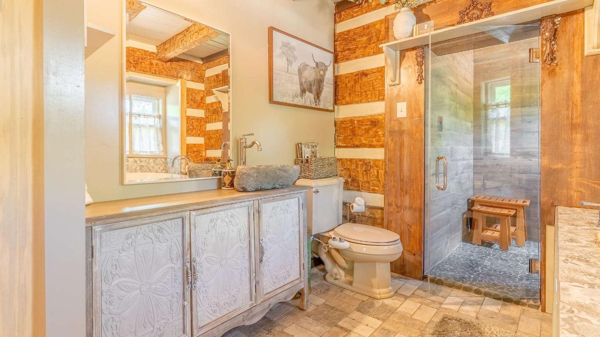 The Magic Cottage- Artsy Escape With Hot Tub & Charm Holiday home *