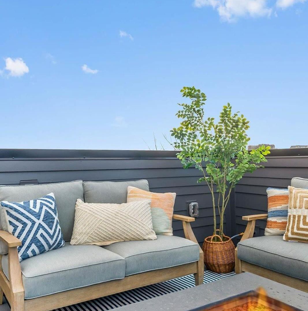 The Duet - Rooftop Lounge - 5 Mins To Broadway Holiday home *