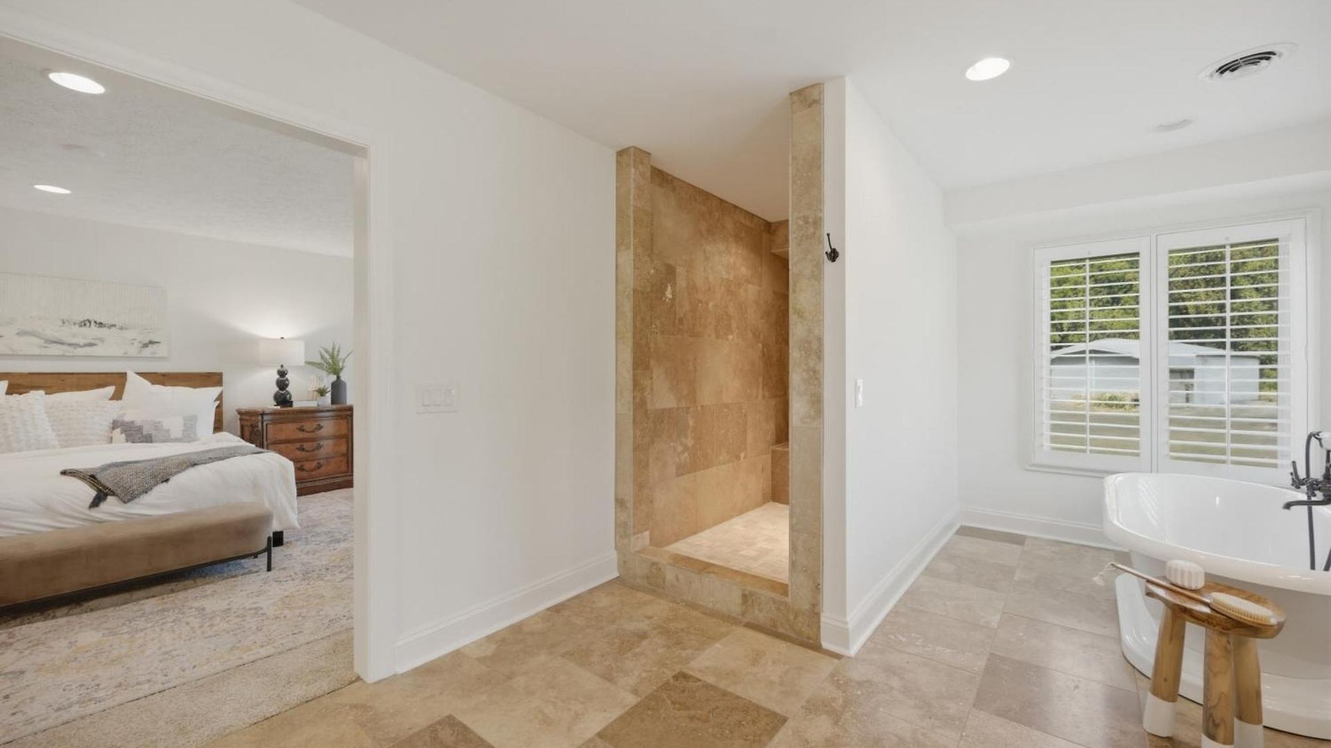 Unwind By The Fireplace In North Holiday home Nashville