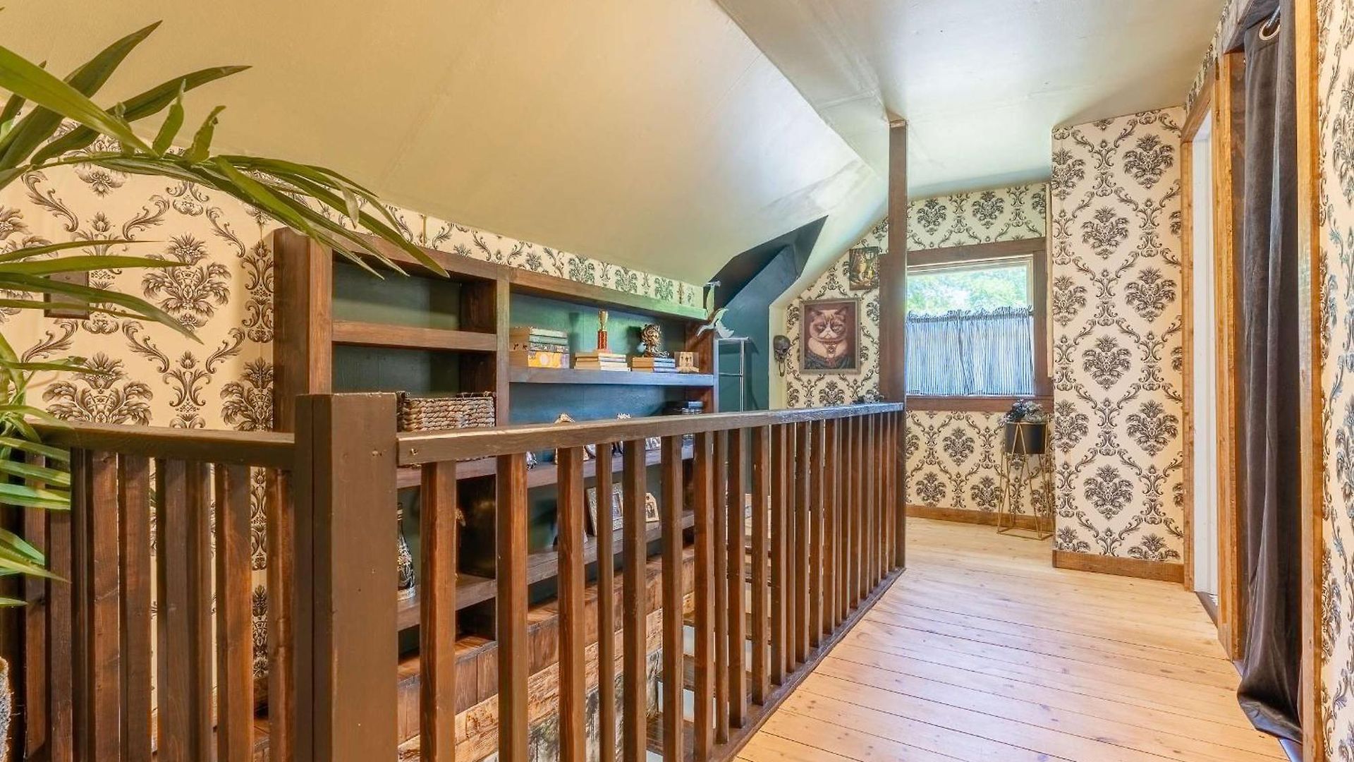 Holiday home The Magic Cottage- Artsy Escape With Hot Tub & Charm Nashville