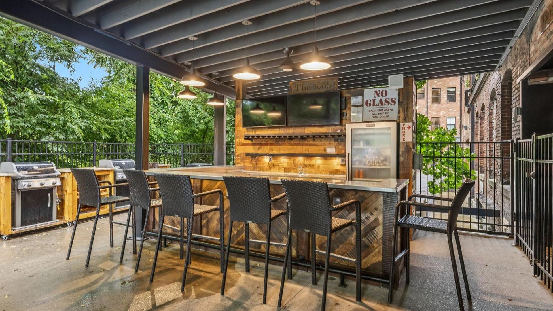 Luxury 2br Midtown Near Broadway & Pool Nashville