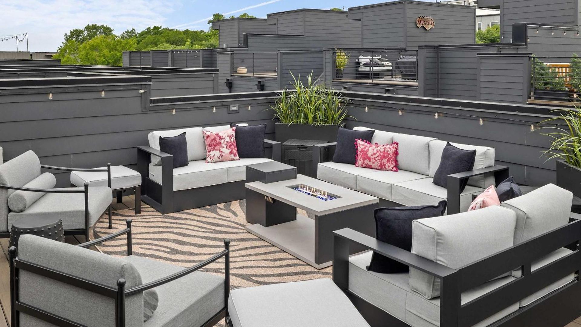 Holiday home Rooftop Oasis - Hot Tub Views