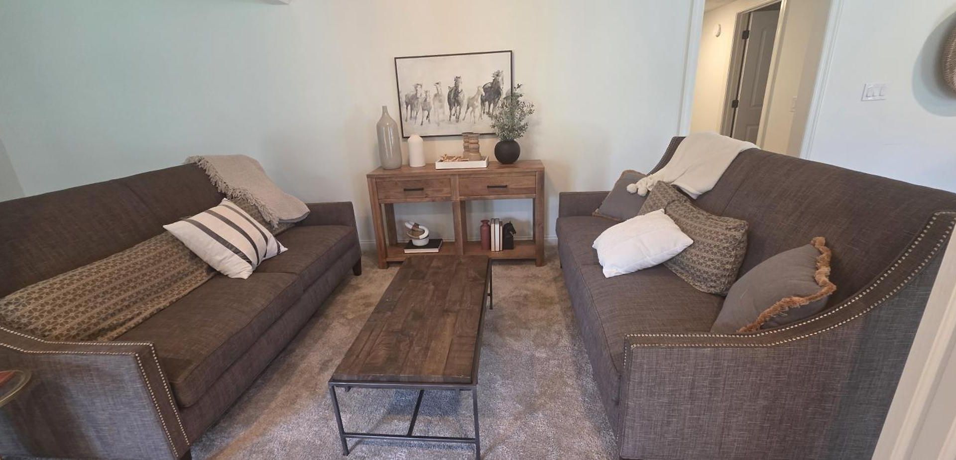 Unwind By The Fireplace In North *