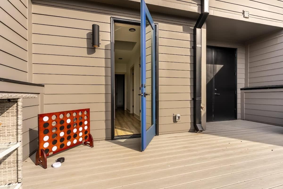 The Jailhouse Rock By Local Holiday home