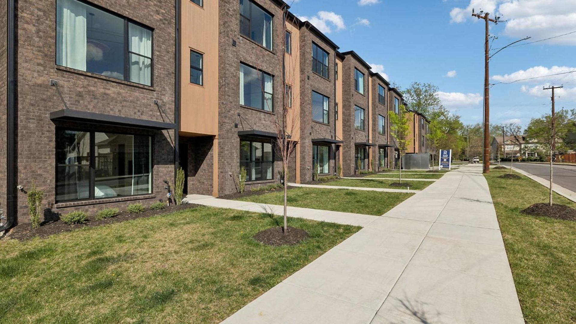 Fancy Townhouse With Rooftop Hot Tub & Fireplace * Nashville