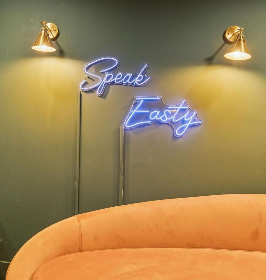 Holiday home Speakeasy. East Nash. Hot Tub. Mins To Broadway Nashville