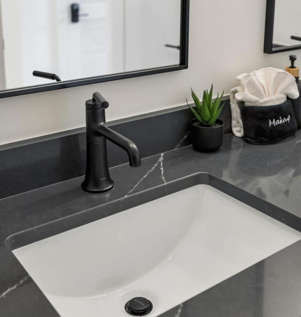 Sleek Trio Townhomes 9br 3 Hot Tubs * Nashville