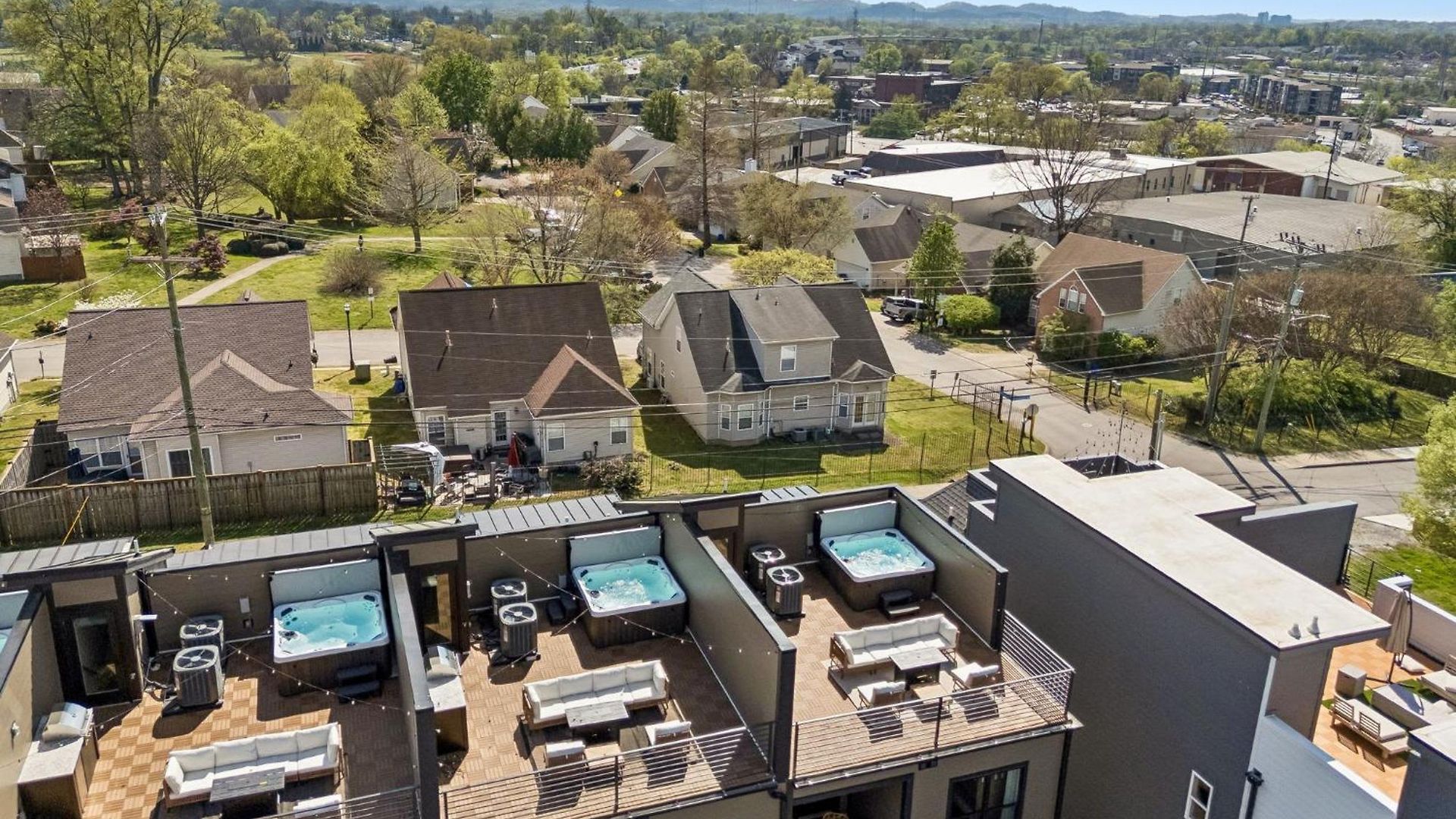 Sleek Trio Townhomes 9br 3 Hot Tubs *