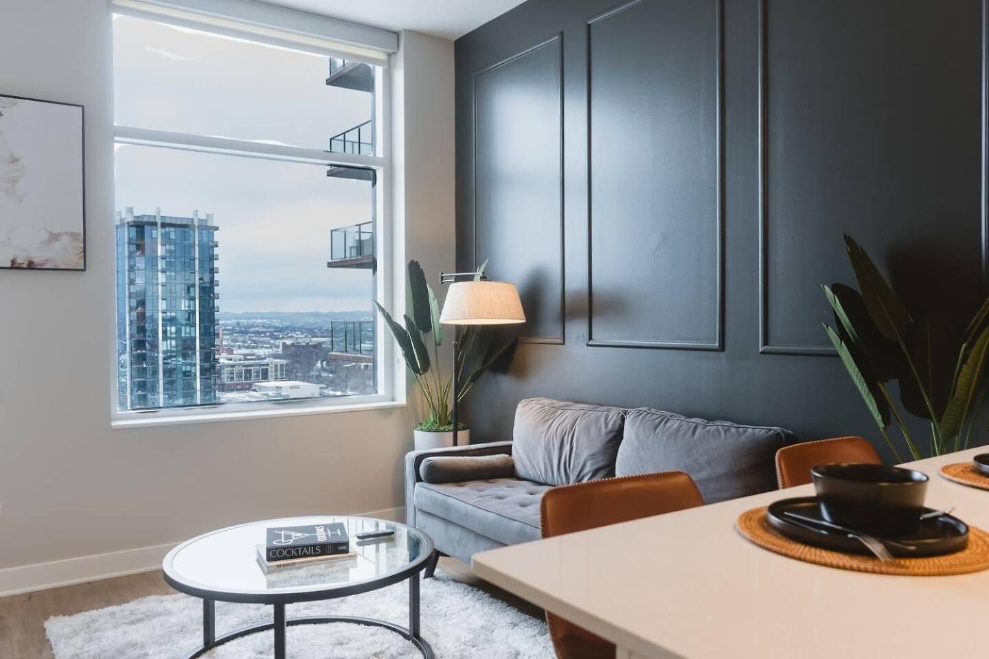 Sky-high Luxury W/ 26th-floor Lounge & Pool