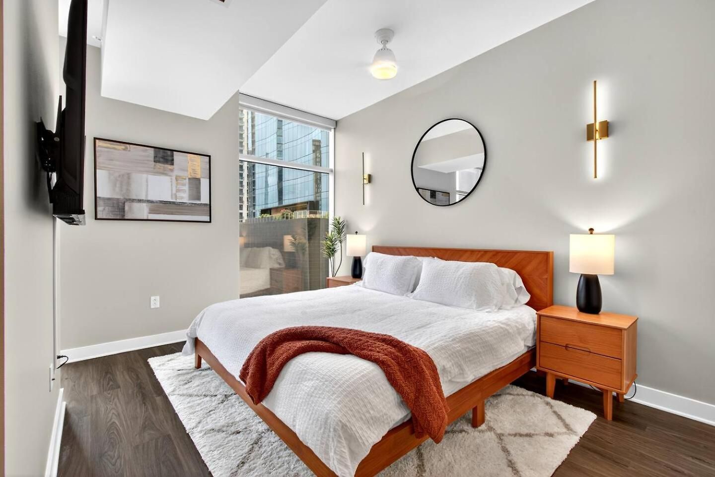 Gulch Gem Pool, Walkable + Parking Apartment Nashville
