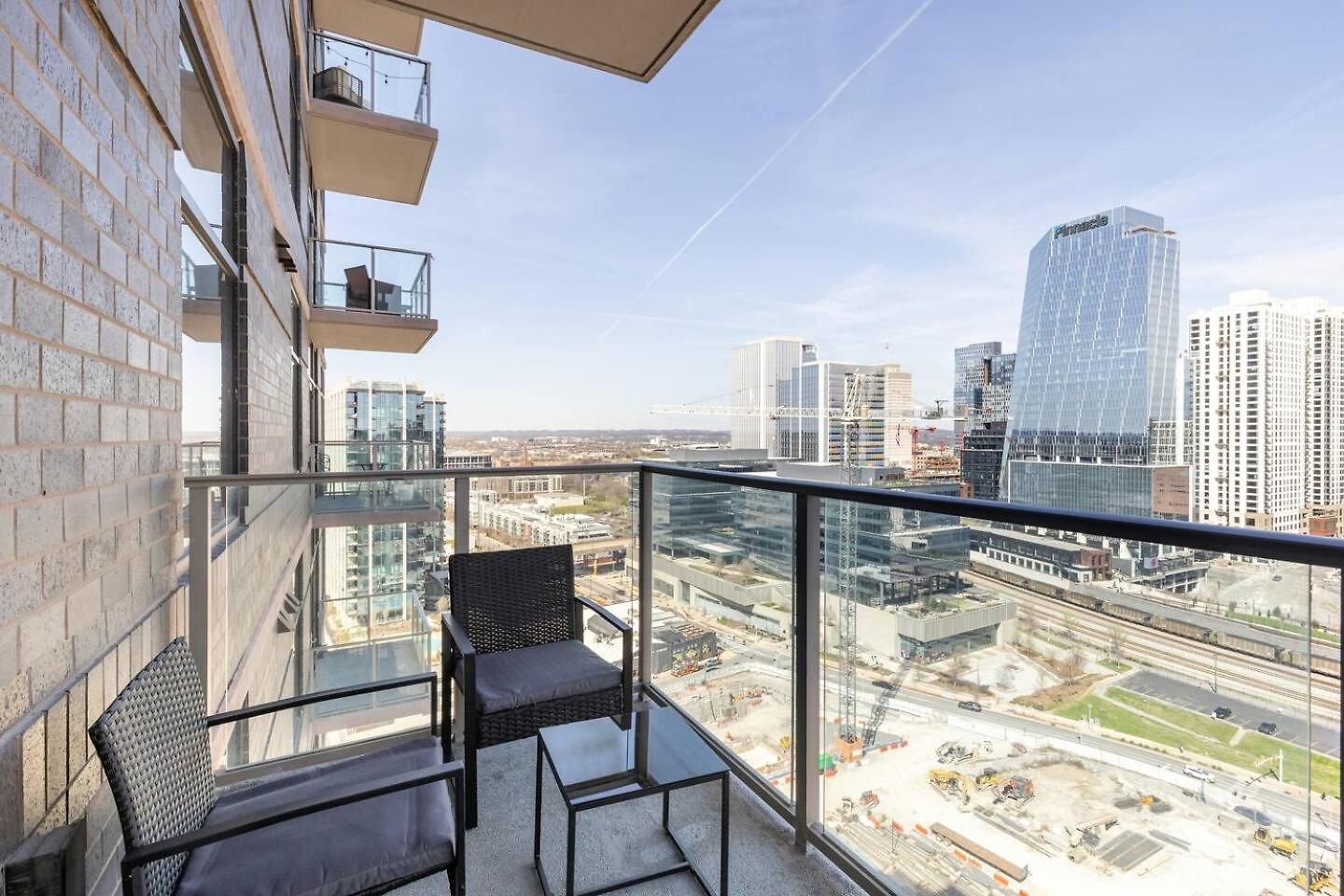 Skyline Views Gulch For 2, Private Balcony *