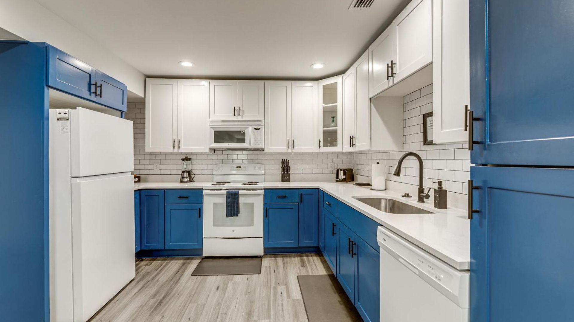 Apartment 8 Mi To Nissan Stadium & Broadway! *