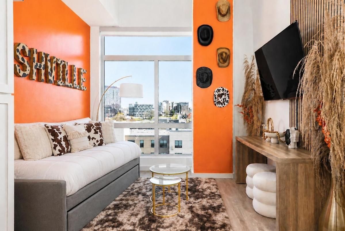 Walk To Broadway, Rooftop Pool And Sky Lounge Apartment *