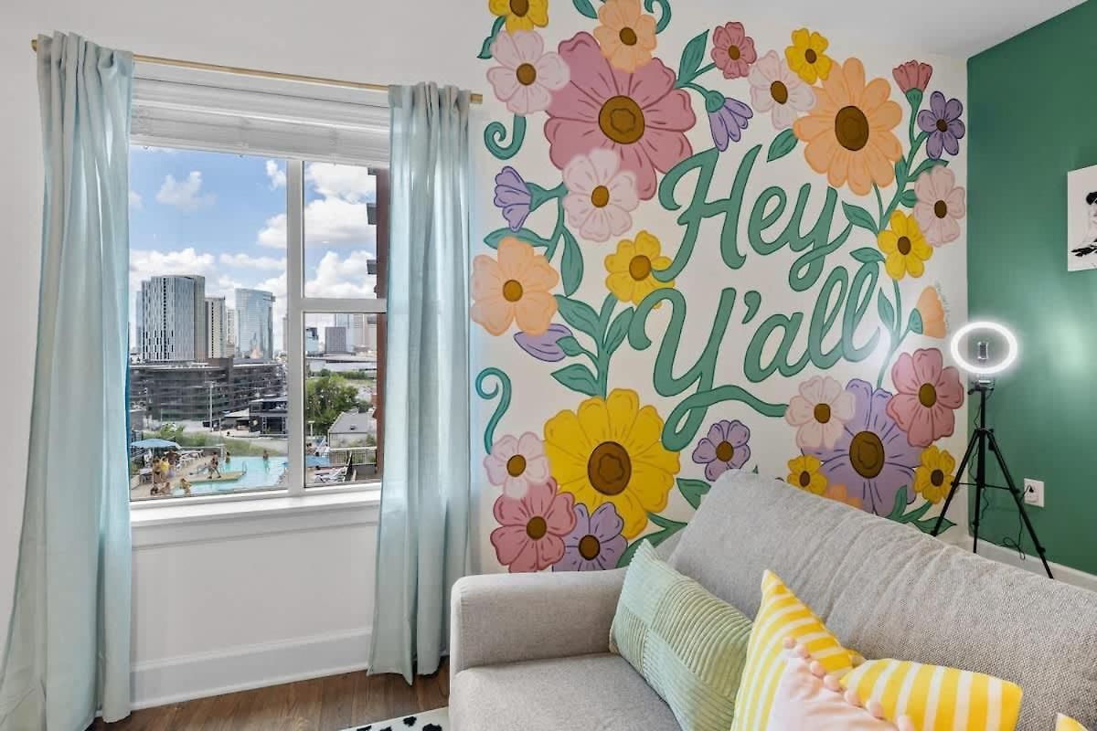 Apartment Glam 2br Walk To Broadway & The Gulch