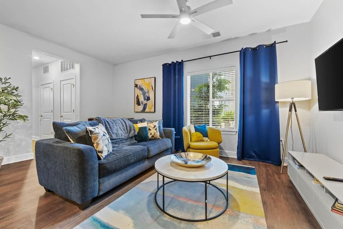 Apartment Spacious 2br N Gulch Walk To Broadway & Rooftops *