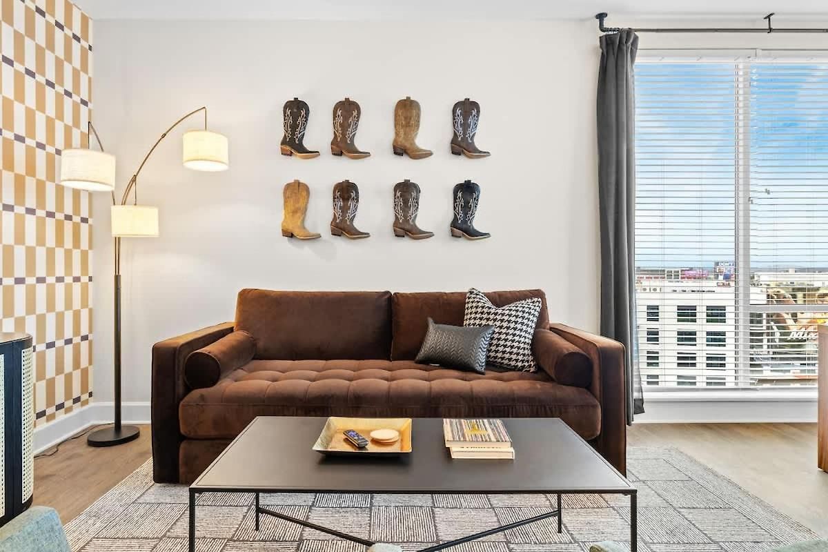 Modern 2br W 2 King Beds Near Broadway Apartment Nashville