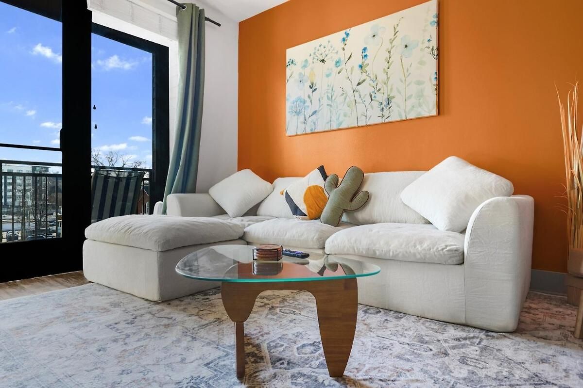 Midtown - 5 Min To Broadway - Free Secured Parking - Pool