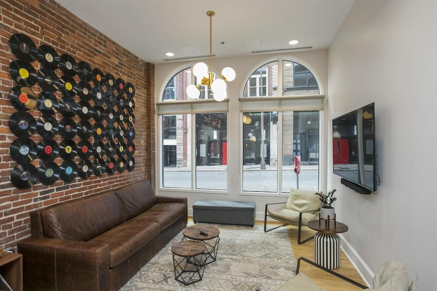 The Record -steps To Broadway & Printers Alley