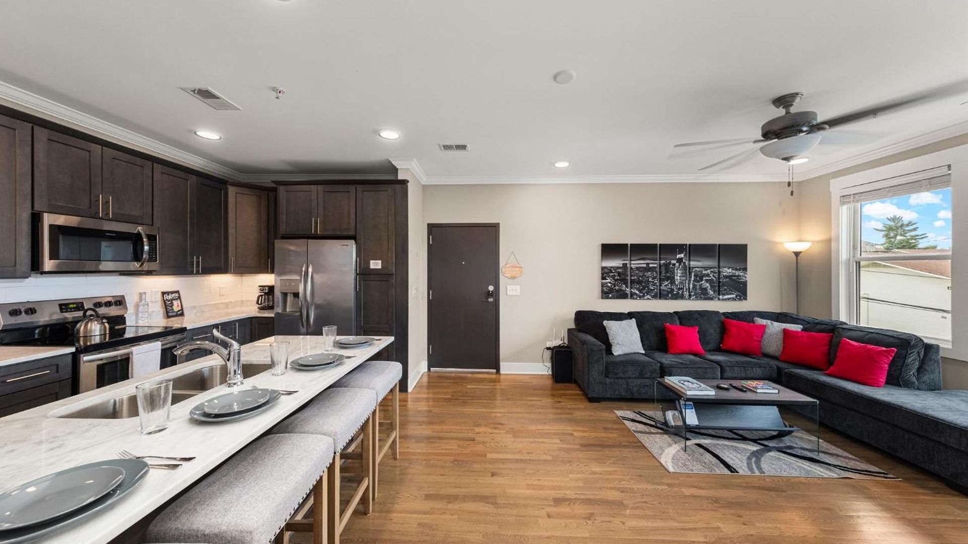 Great Location 2 Bedroom Minutes To Downtown Apartment Nashville