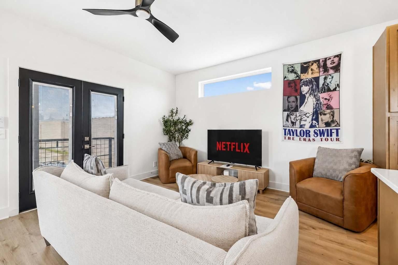 Apartment Modern Townhome With Garage & Ev Charger *