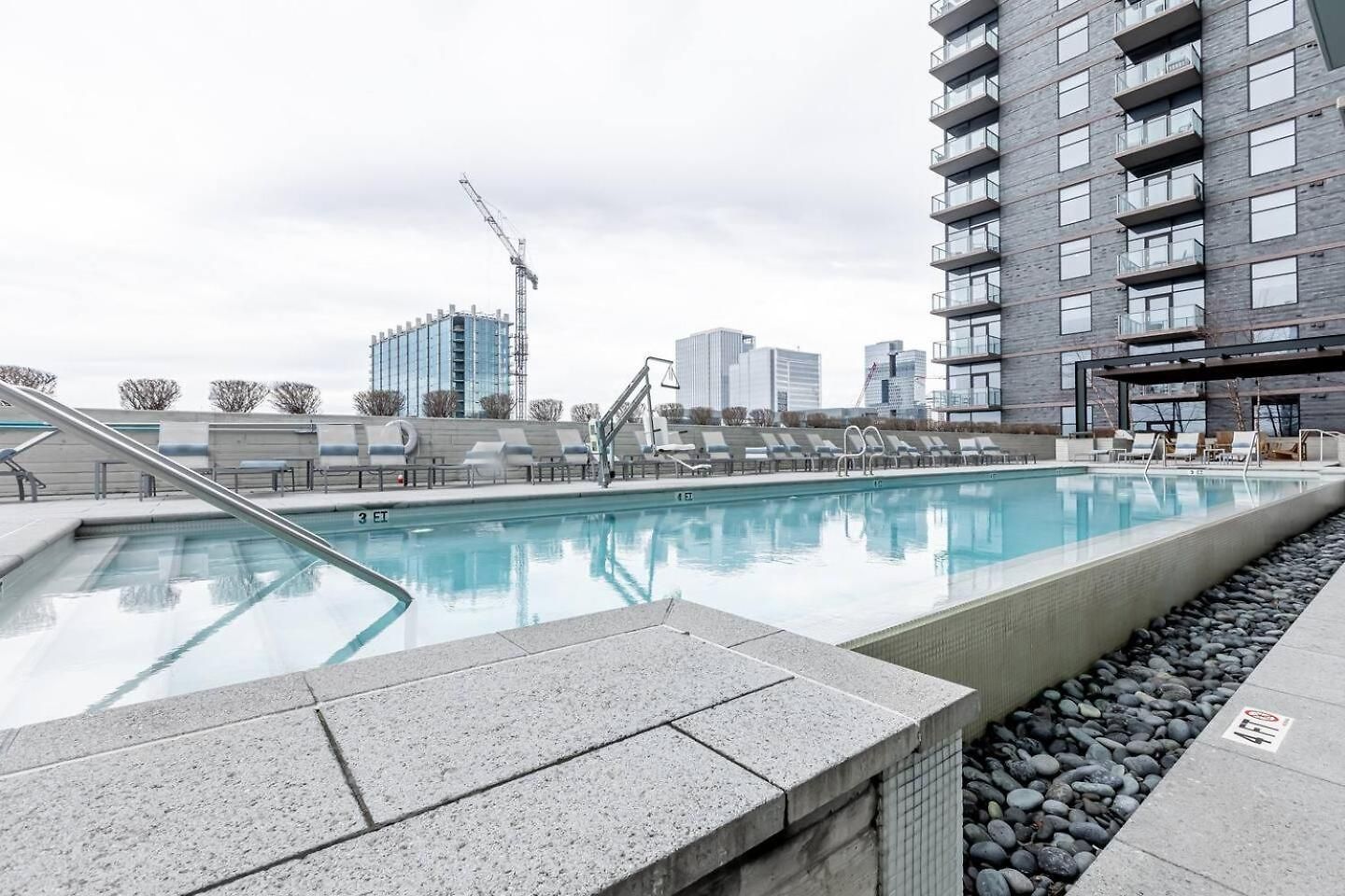 Broadway Style Pool, Free Parking Nashville