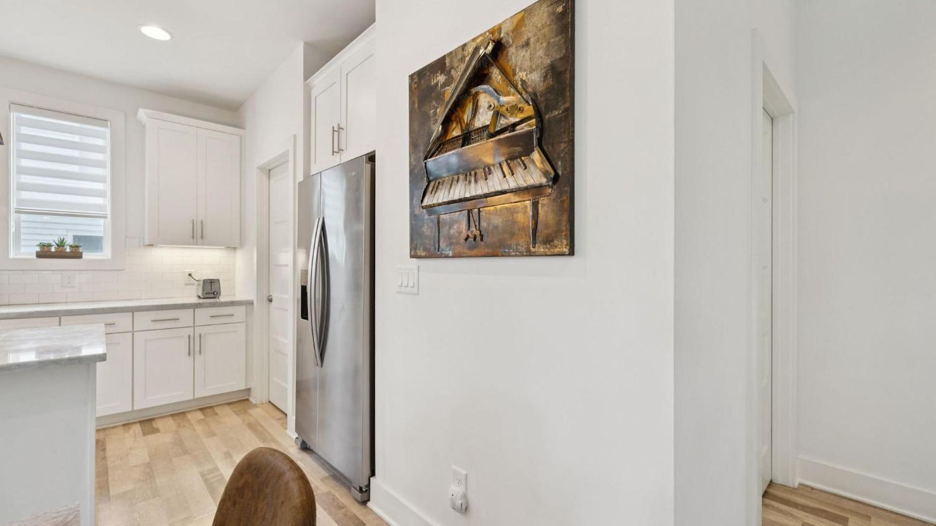 Modern Townhouse Close To Broadway
