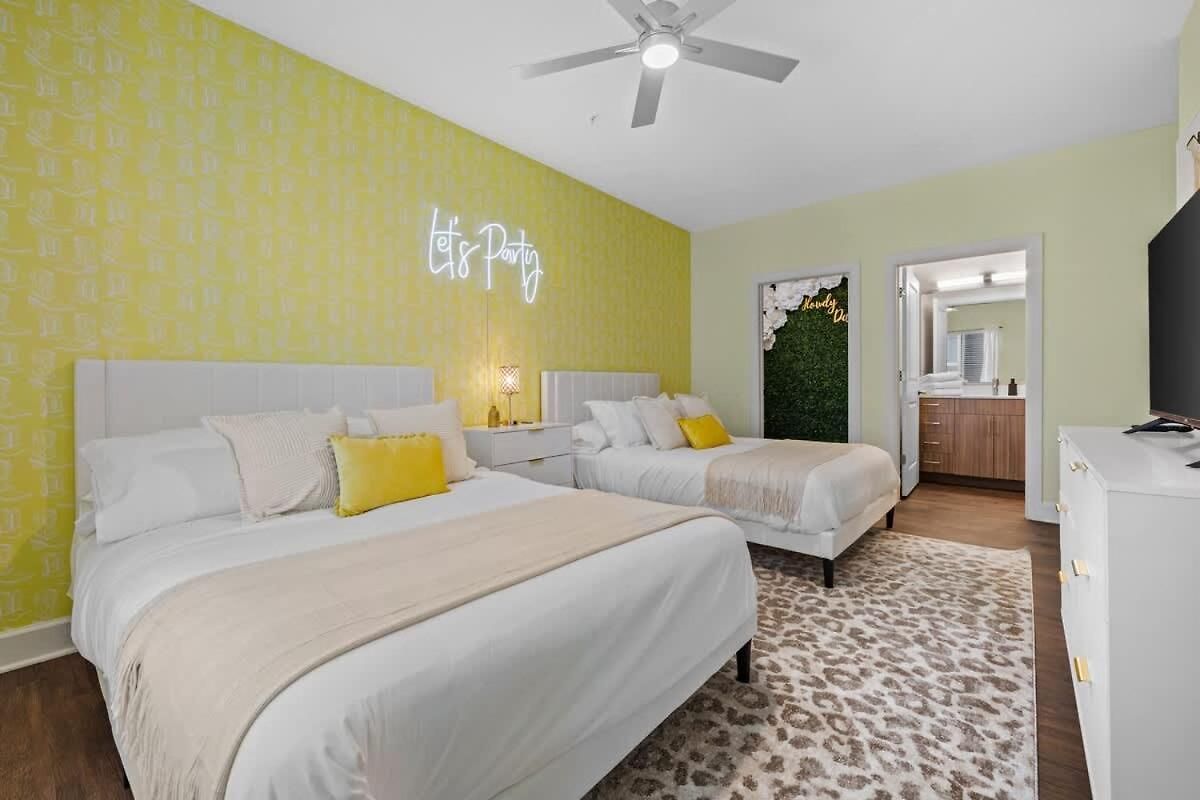 Glam 2br Walk To Broadway & The Gulch * Nashville