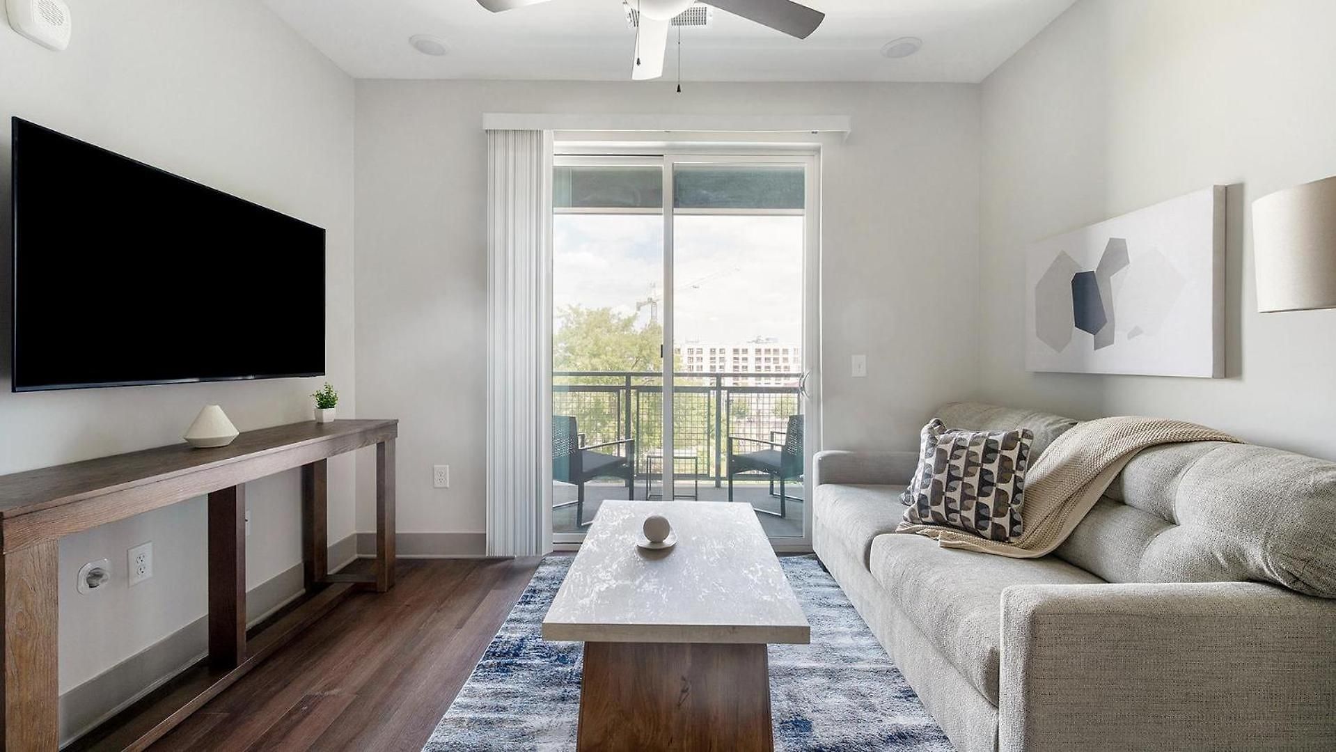 Landing Beautiful 2Bd Gym Courtyard Apartment Nashville