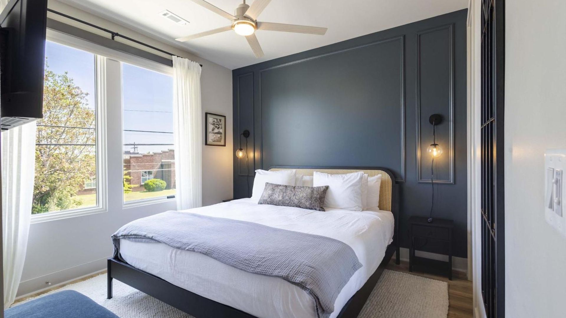 Modern 4br | Easy To Broadway + Heated Pool Nashville