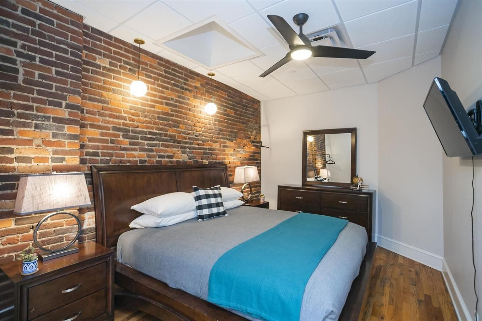 The Library-downtown Luxury Penthouse Printers Alley Steps To Broadway Nashville
