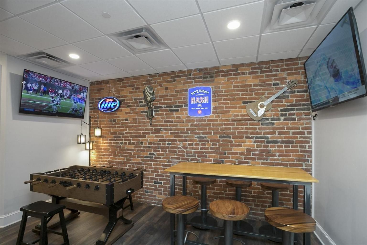 The Honky Tonk 2 Blocks To Broadway,printers Alley Holiday home